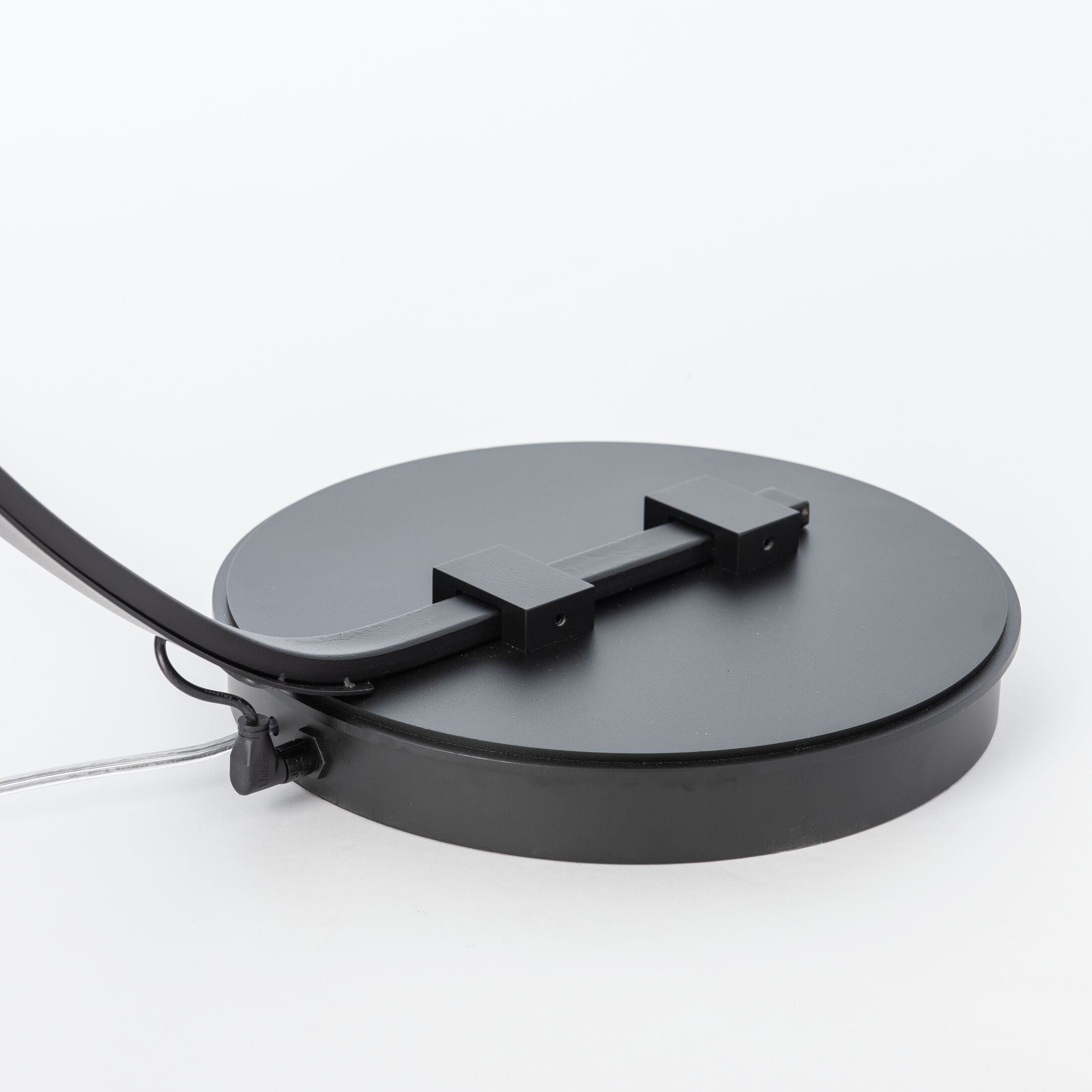 Glissade 80 inch 16.80 watt Black Arc Floor Lamp Portable Light