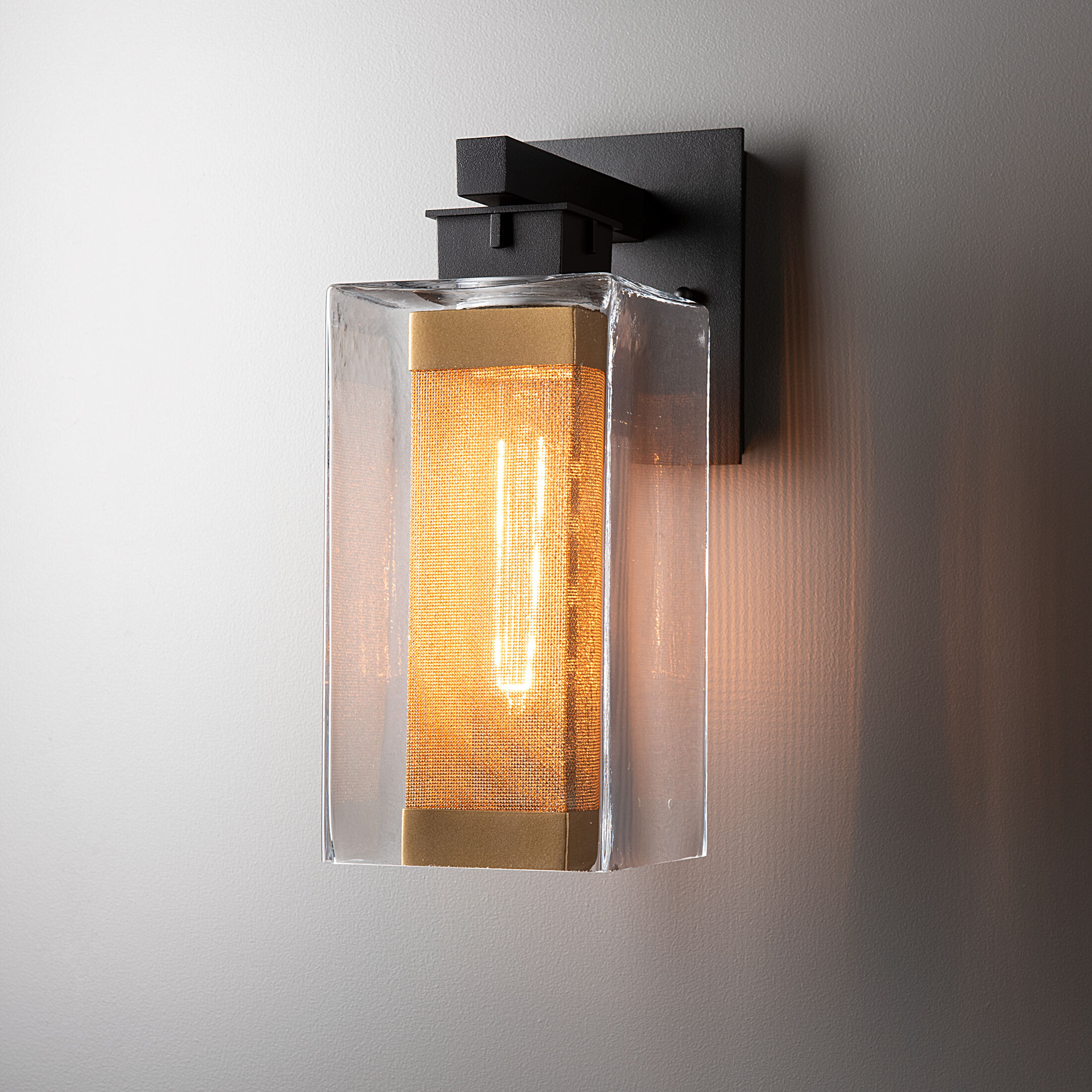 Polaris 1 Light 13.9 inch Coastal Black and Coastal Gold Outdoor Sconce in Coastal Black/Coastal Gold, Medium