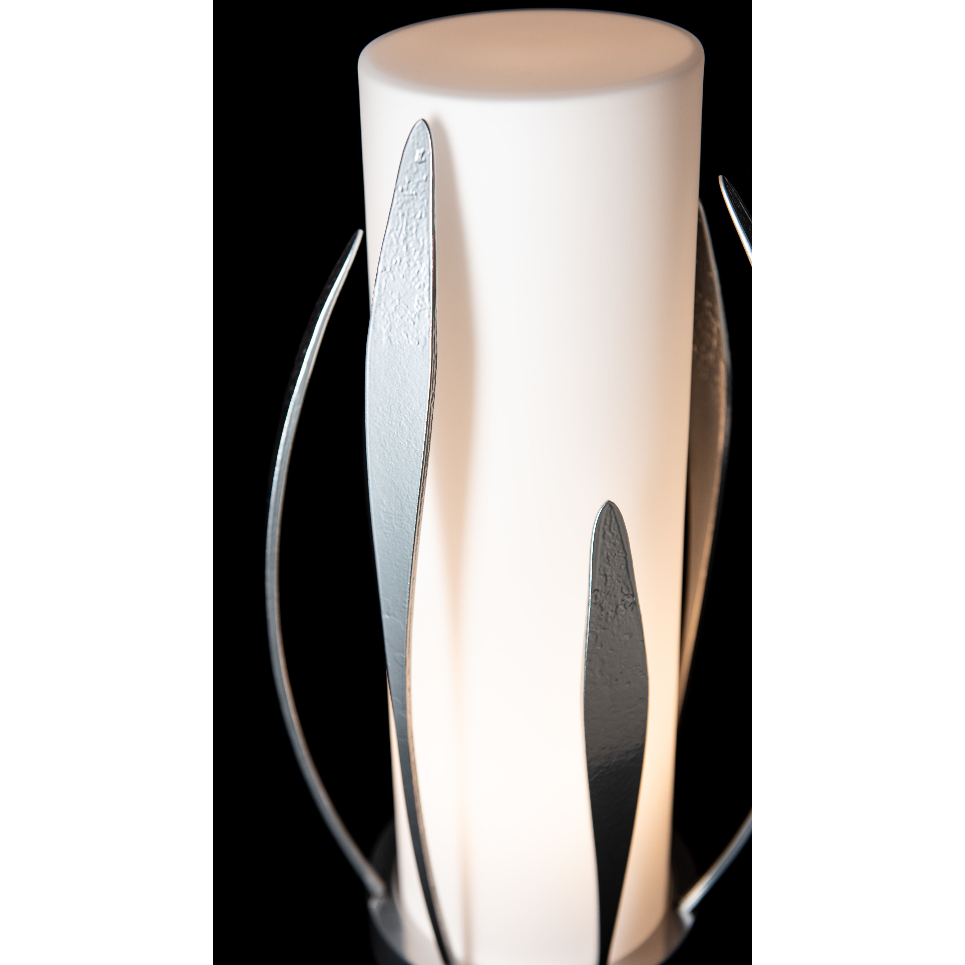 Dahlia 18.1 inch 60.00 watt White Table Lamp Portable Light, Cylindrical